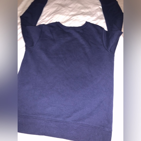 Old navy sweatshirt - Picture 2 of 2
